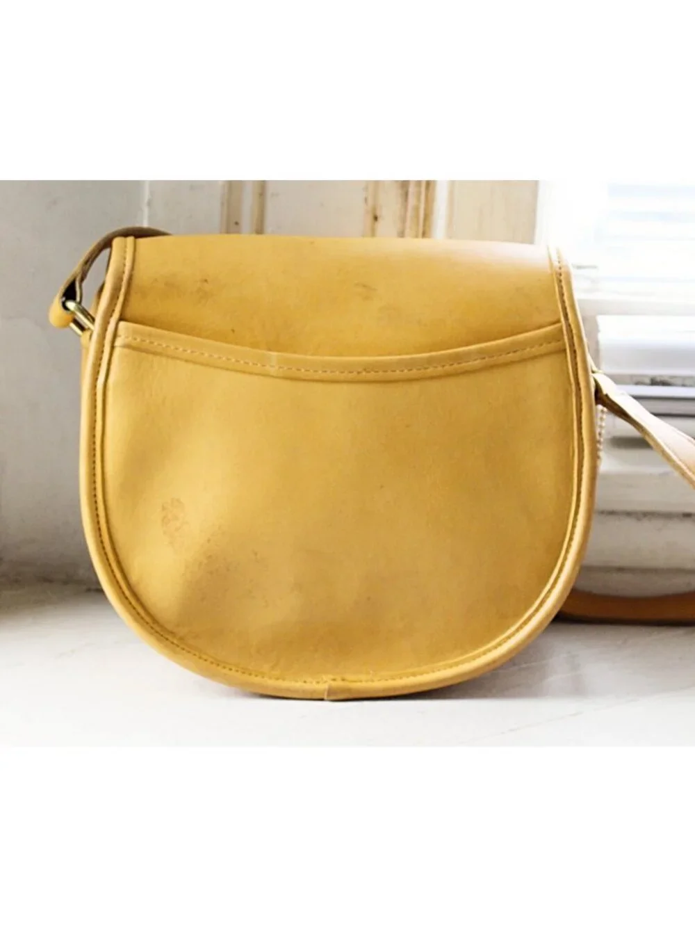 Coach Vintage - Watson Crossbody Bag 9981 in Yellow, Rare Color - USA 1990s